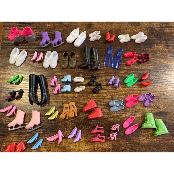 Barbie Ken Dolls HUGE Lot 41‎ Pairs of Shoes Heels Boots Sneakers Skates Etc